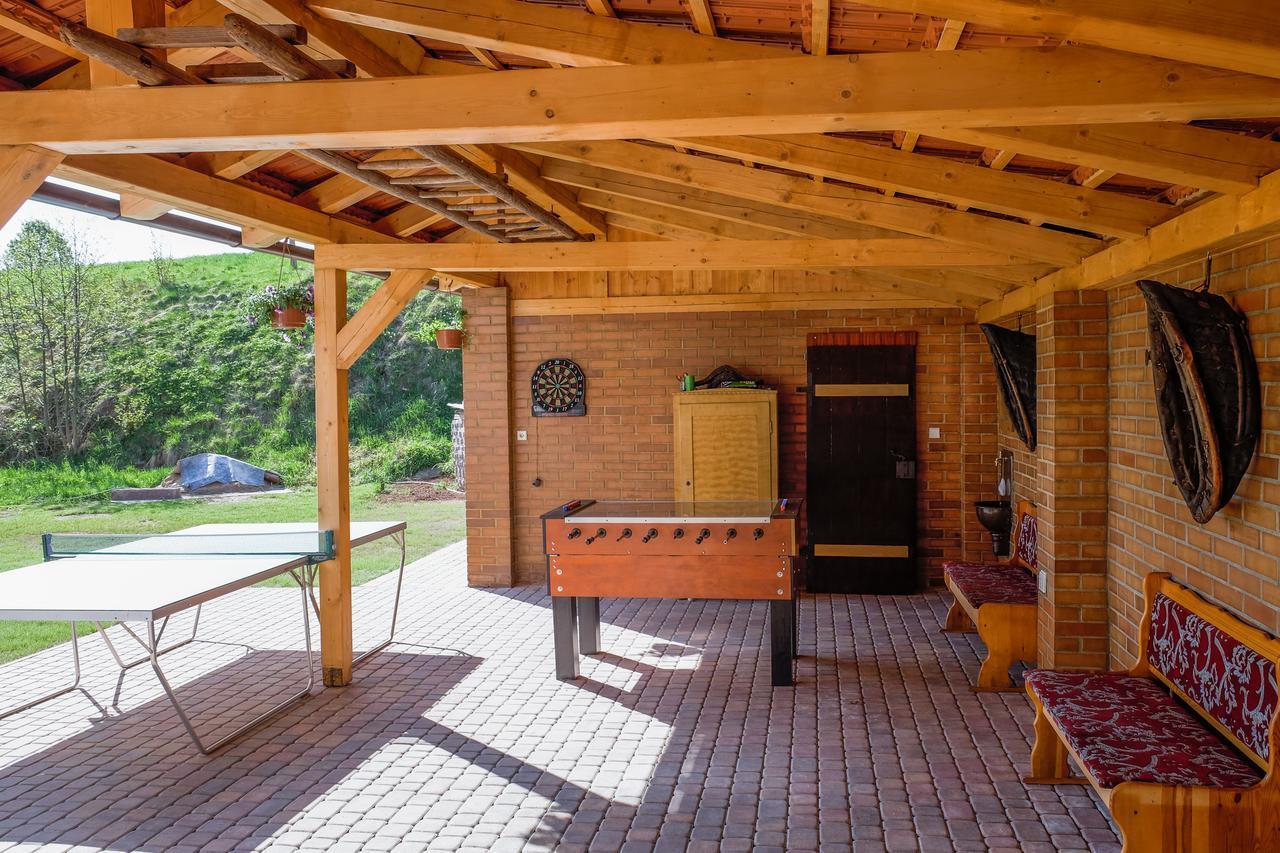 Stovka Bozanov Pension Buitenkant foto
